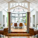 Traube Am Otel 4*