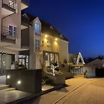 Traube Am Otel 4*