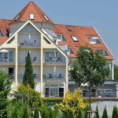 Traube Am Hotell 4*