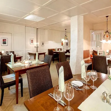 Traube Am 4* فريدريشسهافن