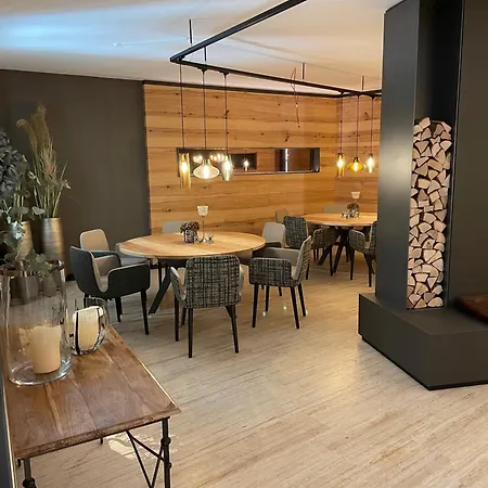 فندق Traube Am فريدريشسهافن