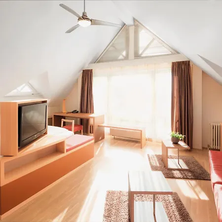 Traube Am Hotel