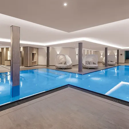 Hotel Traube Am 4*