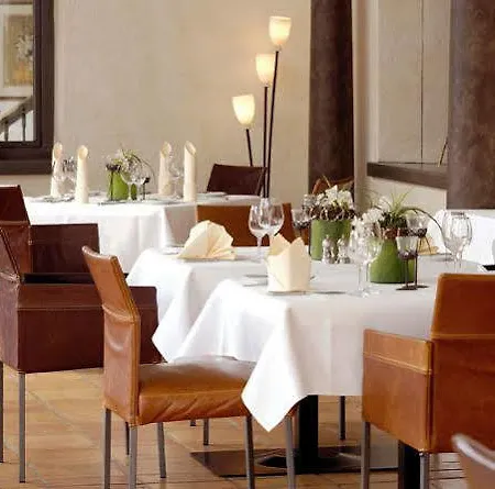 Traube Am 4*