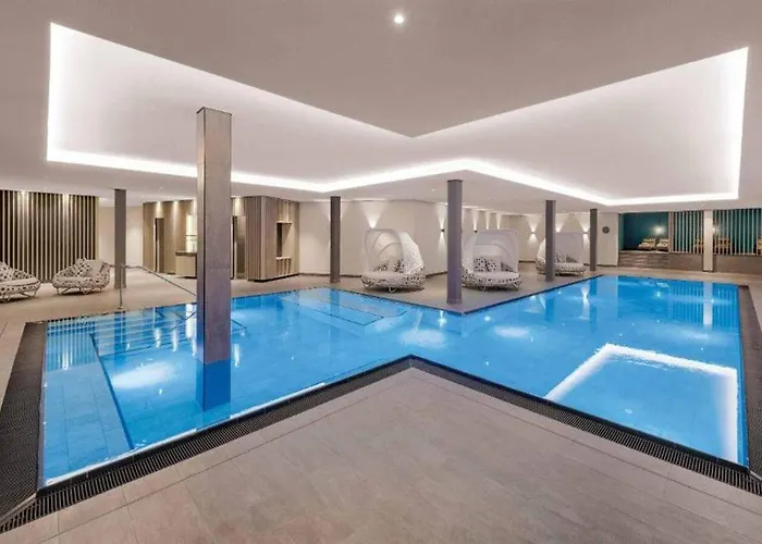 トラウベ アム ゼー 4*