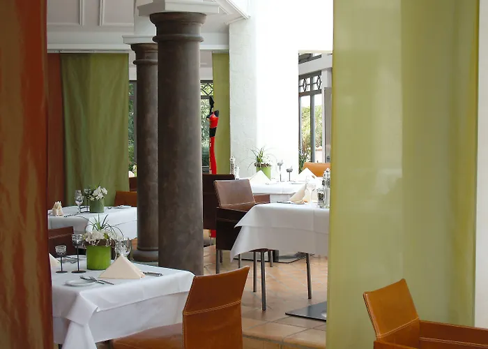 トラウベ アム ゼー 4*